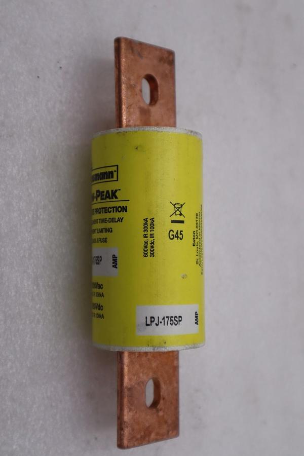 LOT OF 2 - Bussmann - LPJ-175SP - Eaton Fuse Class J - NEW - STOCK 4947A