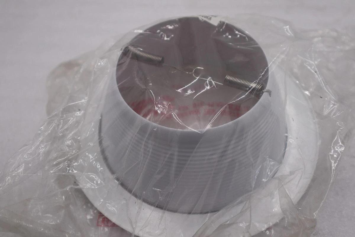 Used LOT OF 3 Juno Lighting V3024W-WH 6 In. White Recessed Conical Baffle Trim #4870