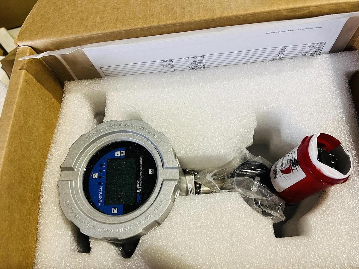 Used TELEDYNE 096-3480-05 GAS DETECTOR UNIVERAL ALUMINUM ENCLOSURE STOCK 3776