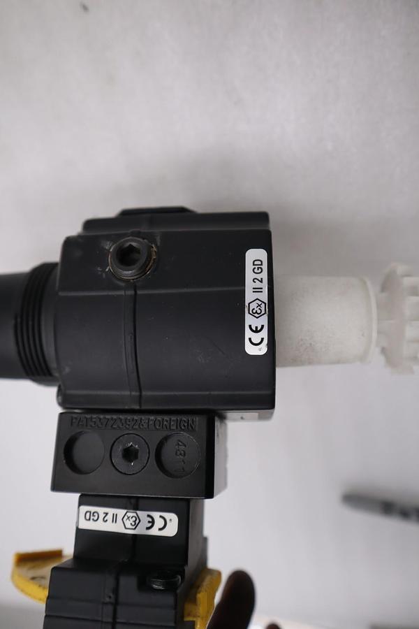 Used NEW OPEN BOX Norgren Shut Off Valve T74E-6AA-P1N STOCK H1164