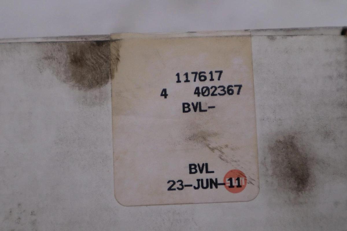 Used Sun Hydraulics BVL Line Mount Manifold - NEW - STOCK GF798