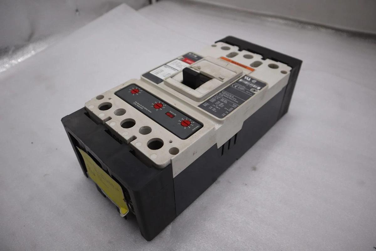 New OPEN BOX EATON HMCP400Y5C Ser C Motor Circuit Protector STK CC178