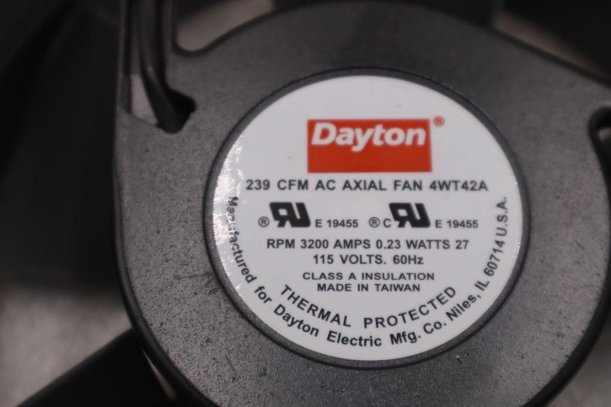 Used DAYTONA 4WT42A AC AXIAL FAN STOCK #GF-676A