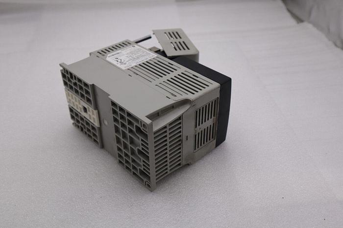 Used ALLEN BRADLEY 22BD6P0N104 POWERFLEX 40 AC DRIVE 3.0HP SERIES A #L-674