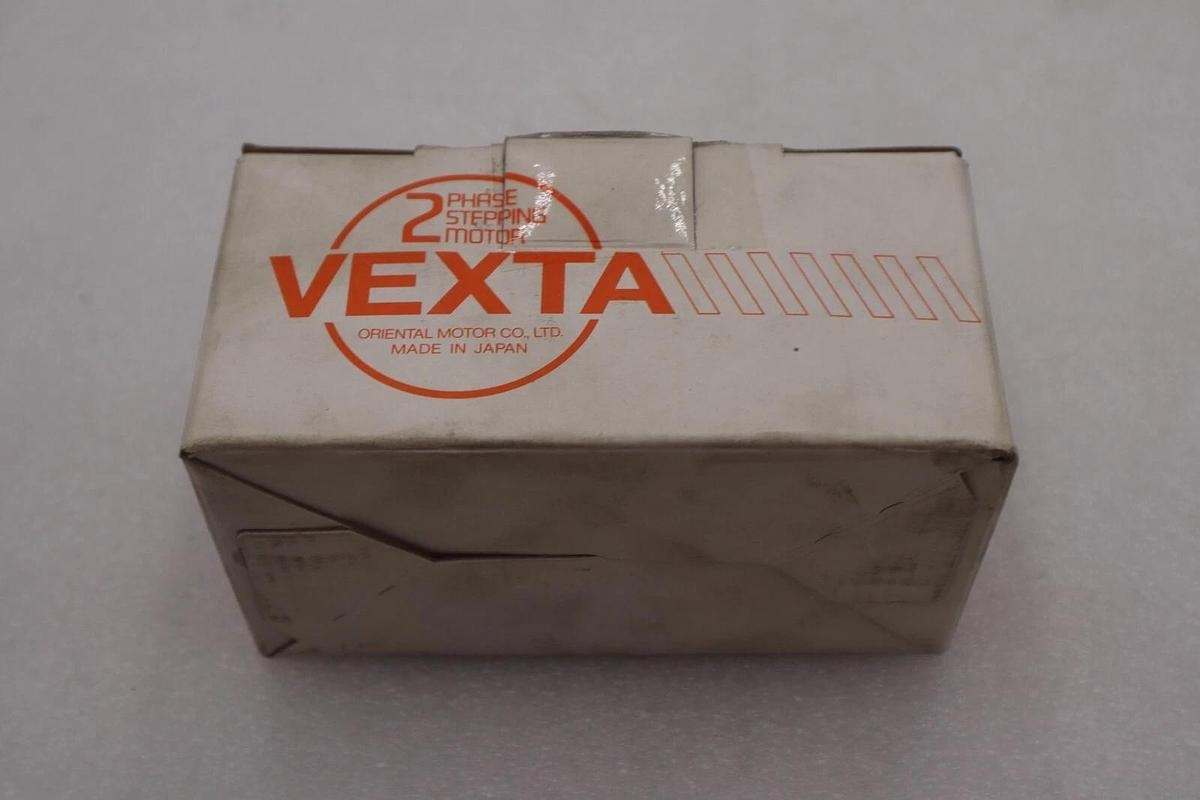 Oriental Motor PX243-03B Vexta Stepping Motor 12VDC STOCK K-1780