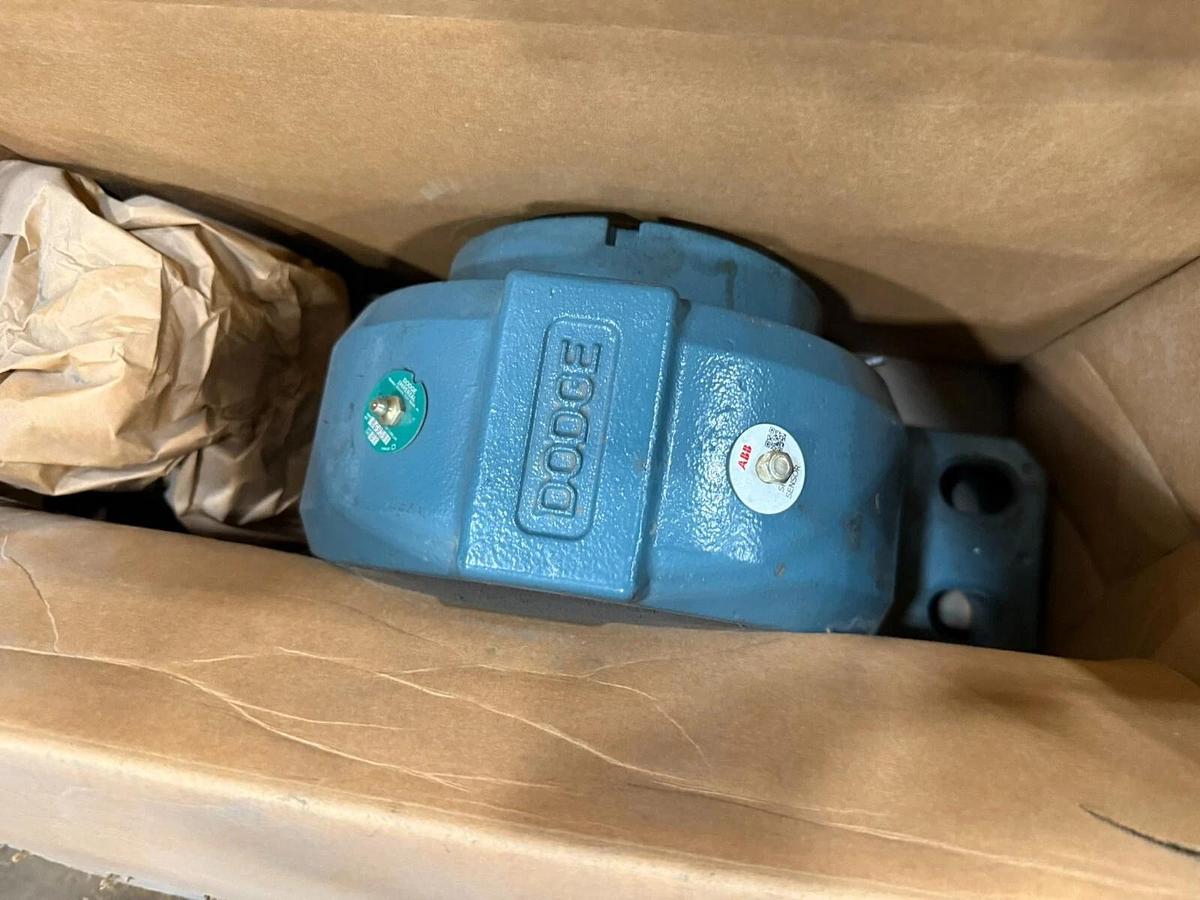 Used DODGE 069591 P4B-IP-500LE SPHERICAL ROLLER BEARING 4-BOLT PILLOW BLOCK #HP63