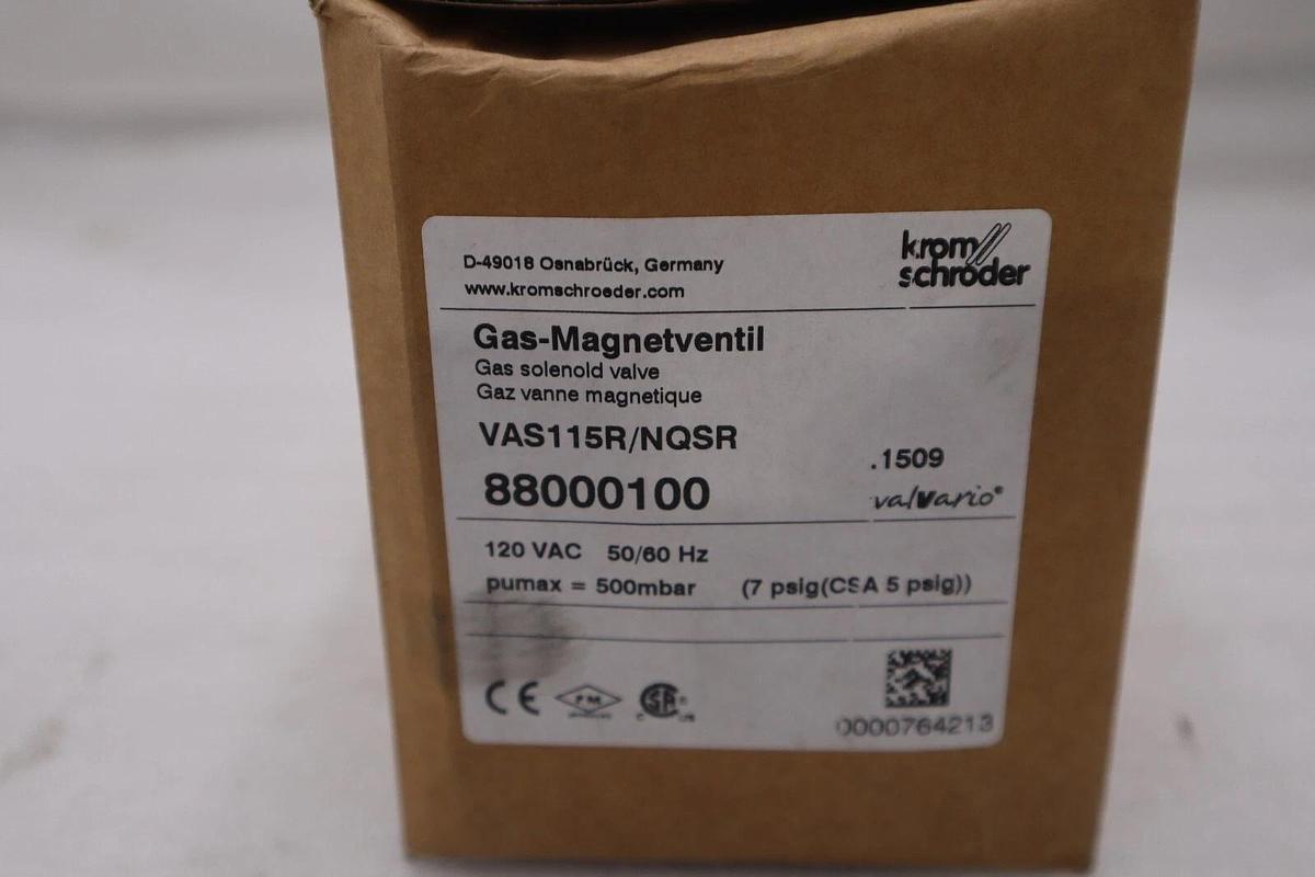 Used Kromschroder VAS115R/NQSR  GAS SOLENOID VALVE 88000100 NEW IN BOX STOCK H72A