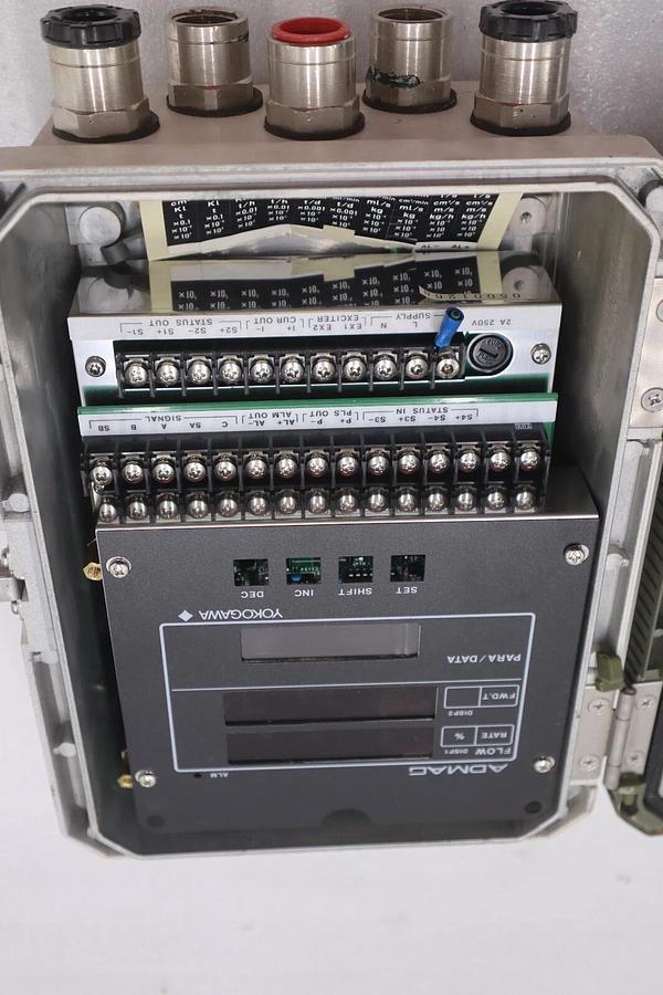 Used Magnetic Flow Converter Model AM11 100-130VDC 80-264VAC Used Stock #3494