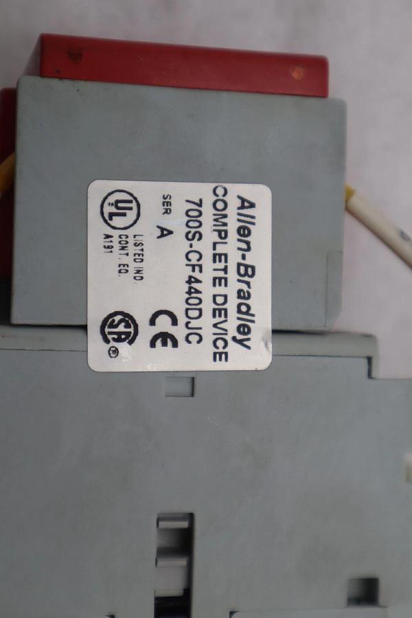 Used ALLEN BRADLEY 700-CF310Z* SER. A RELAY COIL WITH AB 100S-F SER. B STOCK L-163-A