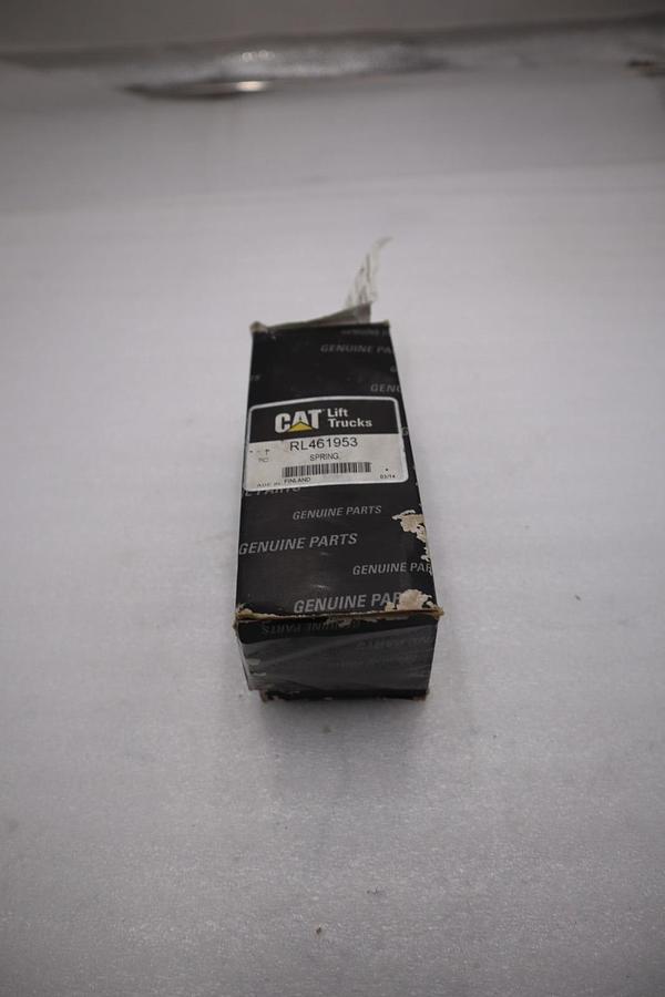 Used CAT LIFT TRUCKS RL461953 SPRING FOR MITSUBISHI & CATERPILLAR STOCK G715A