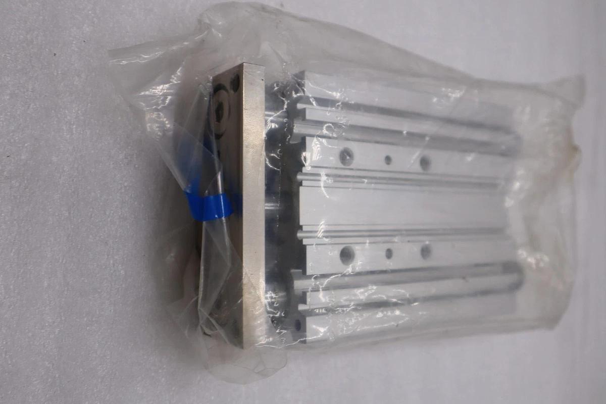 Used NEW NO BOX SMC MGPM32TN-100Z / MGPM32TN100Z STOCK H1455