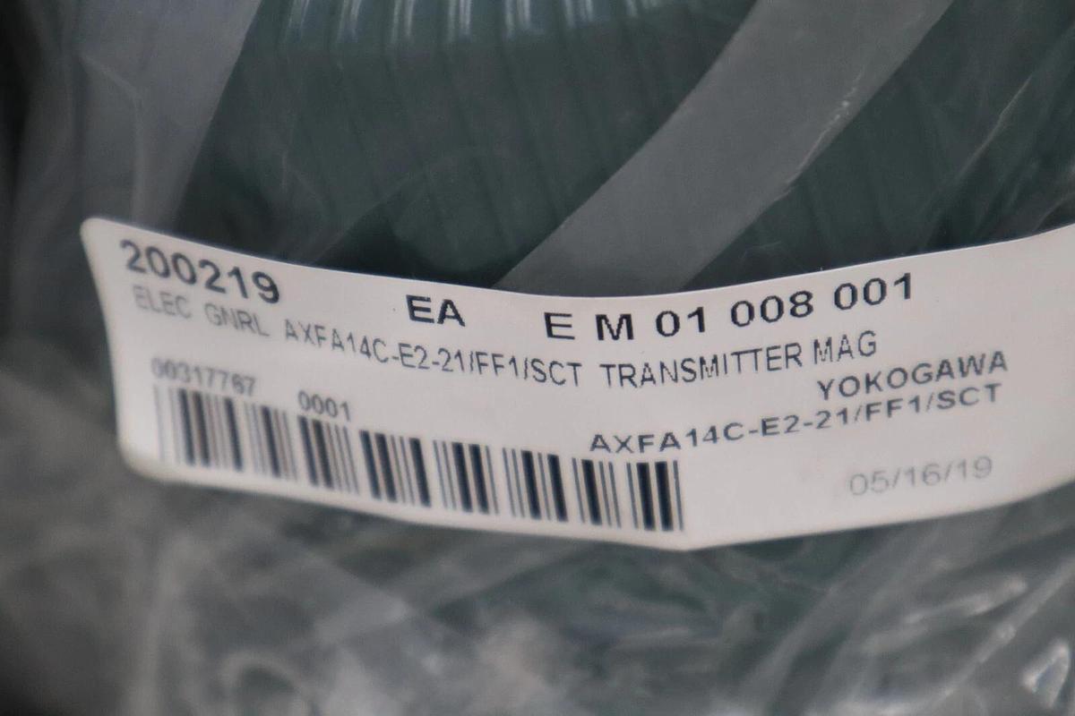 NEW BOX YOKOGAWA AXFA14C-E2-21/FF1/SCT ADMAG AXF MAGNETIC FLOWMETER STOCK G77A