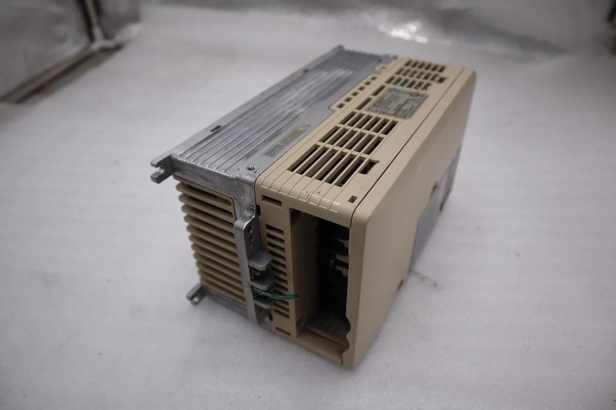 Used Yaskawa CIMR-VU4A0018FAA Rev D Drive V1000 380-480V - STOCK 5053CC