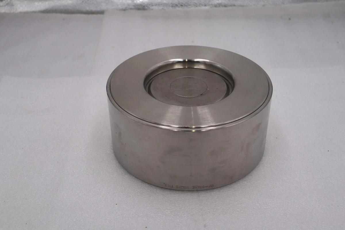 Hy-Grade Valve Inc Stainless Steel T01-06G-10FFX S/N 1T28357 Class 150 NEW #2570