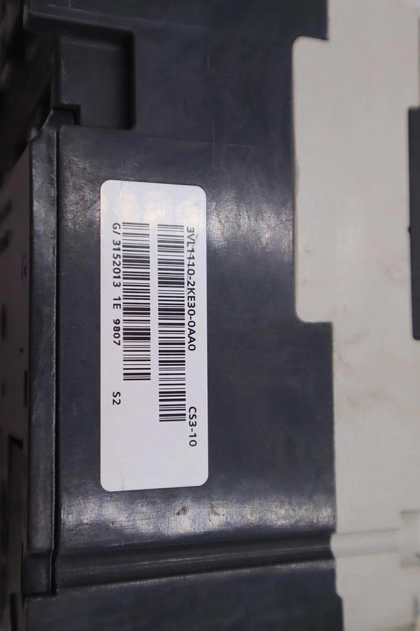 Used SIEMENS 3VL1110-2KE30-0AA0 CIRCUIT BREAKER 100A STOCK 3311