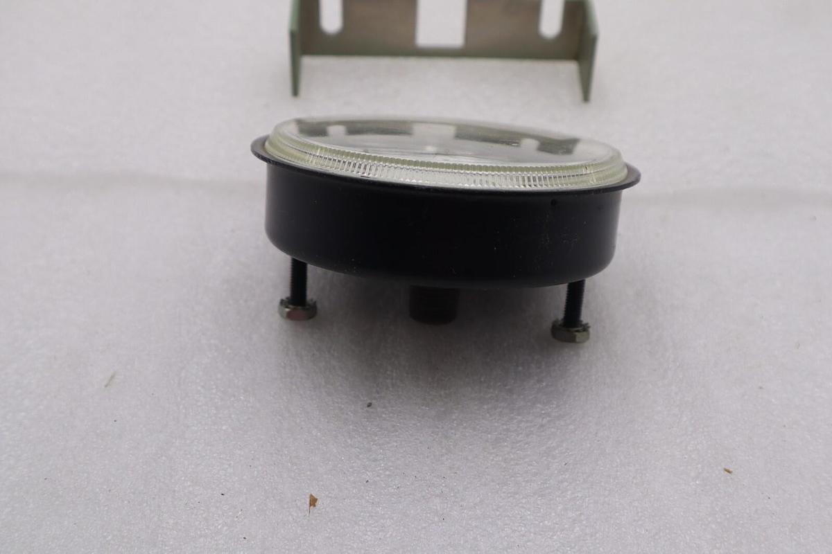 Used MARSHALLTOWN GAUGE 3 1/2" 60PSI GAUGE #L-802