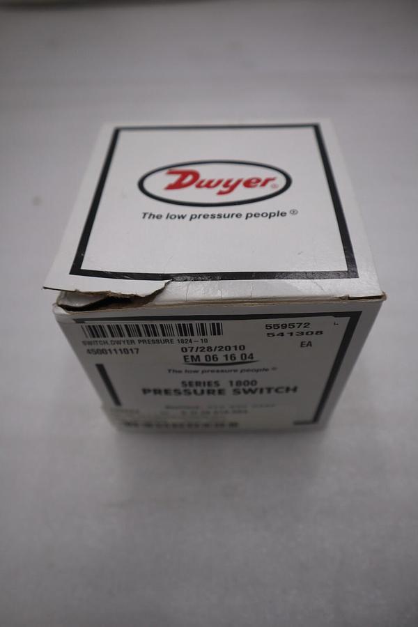 Dwyer Pressure Switch 1824-10 10 Psi Surge Pressure 25 NEW IN BOX STOCK G397A
