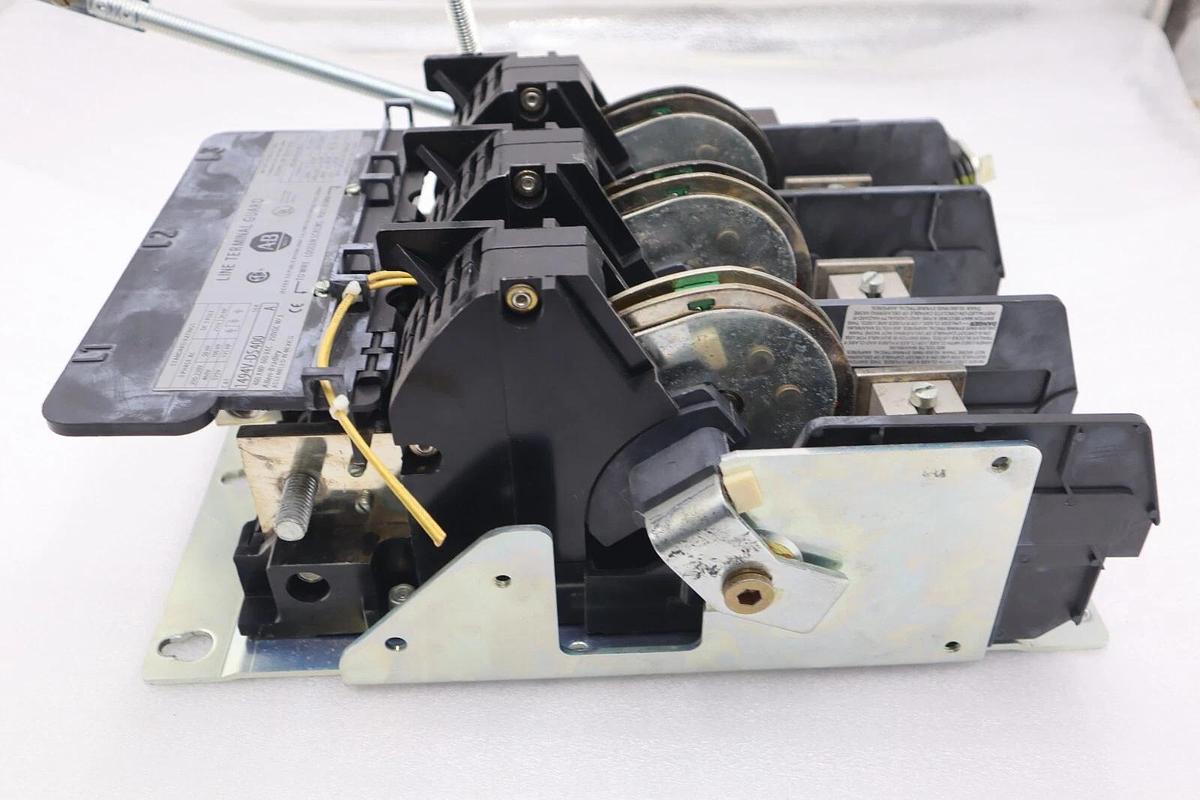 Used ALLEN BRADLEY 1494V-DS400 SER A DISCONNECT SWITCH 3PH 400AMP 600VAC STK 5039