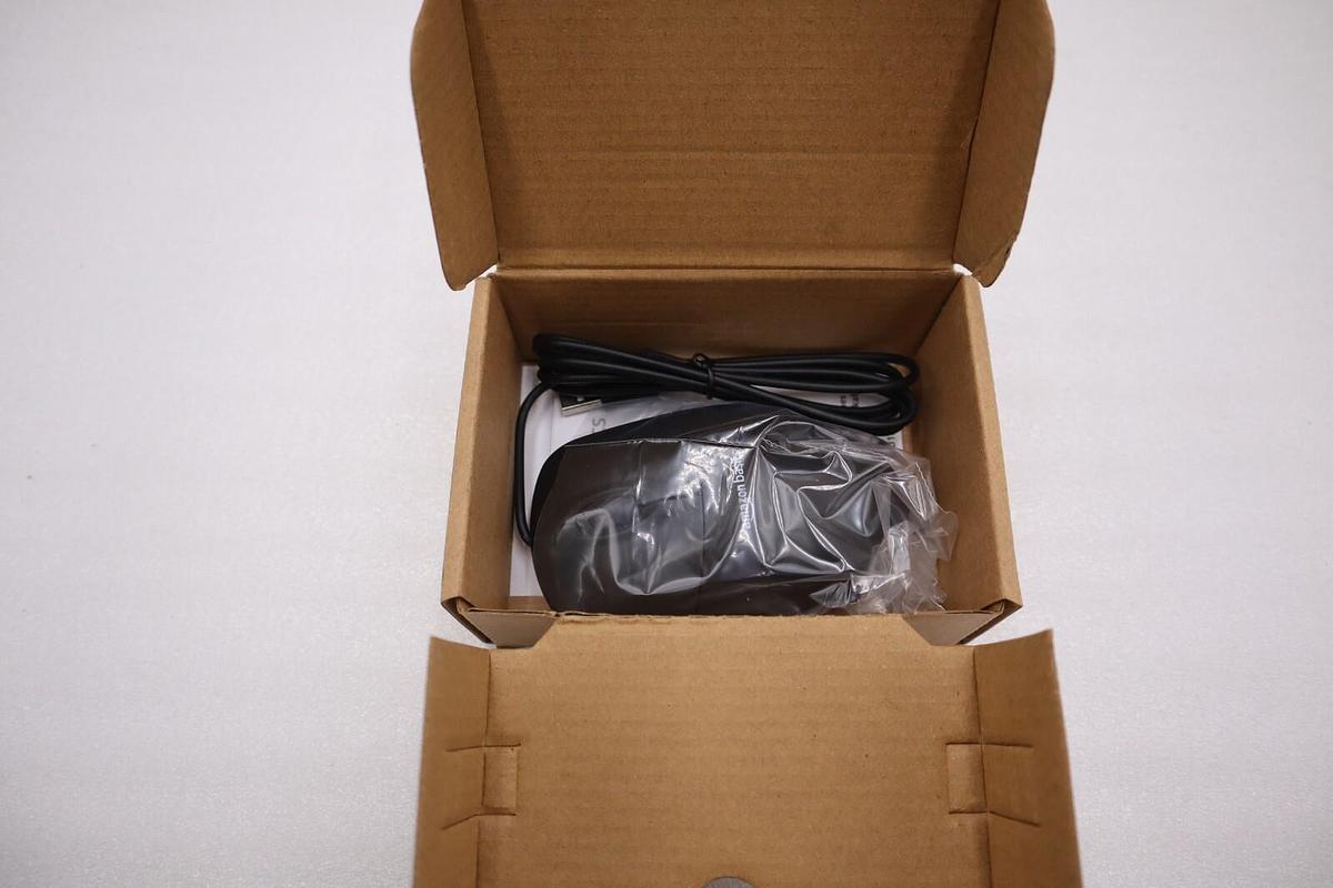 LOT OF 4 - Amazon Basics 3-Button Wired USB Computer Mouse Black STOCK H225A