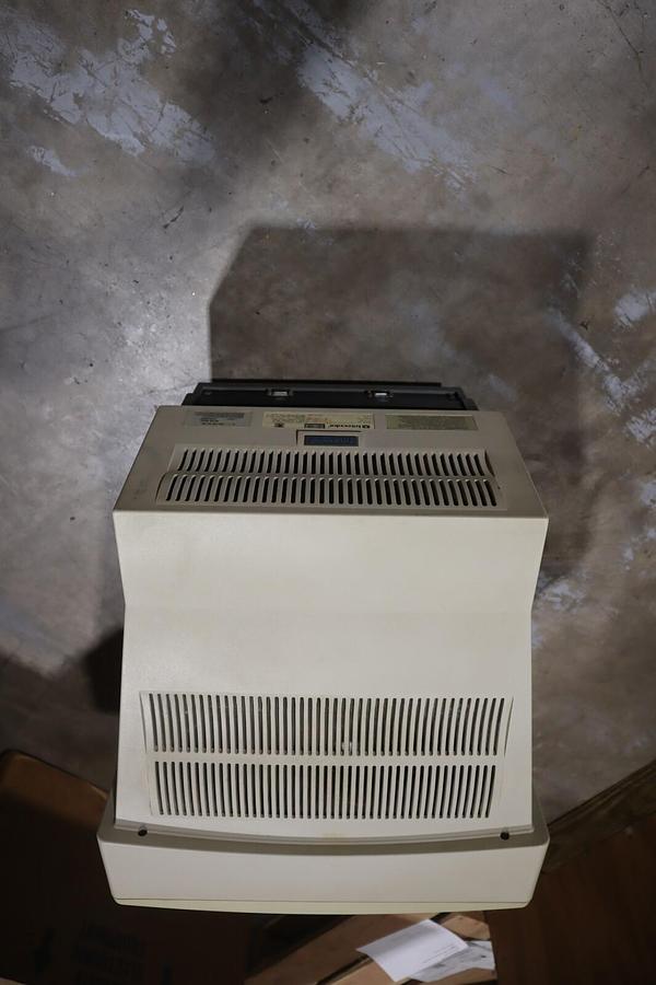 Used Intecolor E01910-20E/626273 Rackmount Computer STOCK GS24