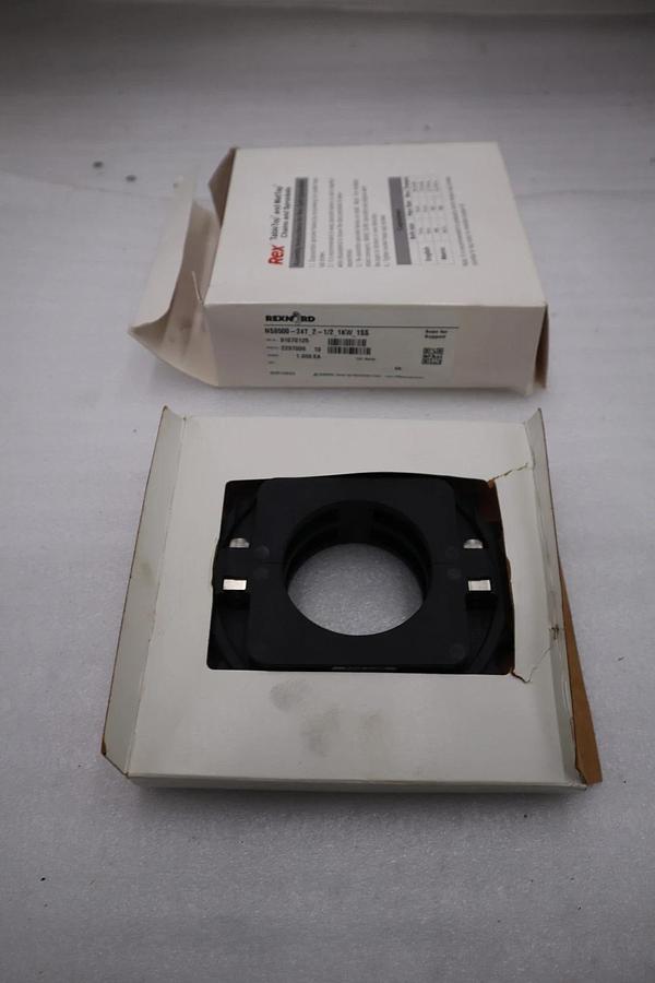 NEW OPEN BOX- REXNORD NS8500-24T 2-1/2 1KWSS / Sprocket STK H1880