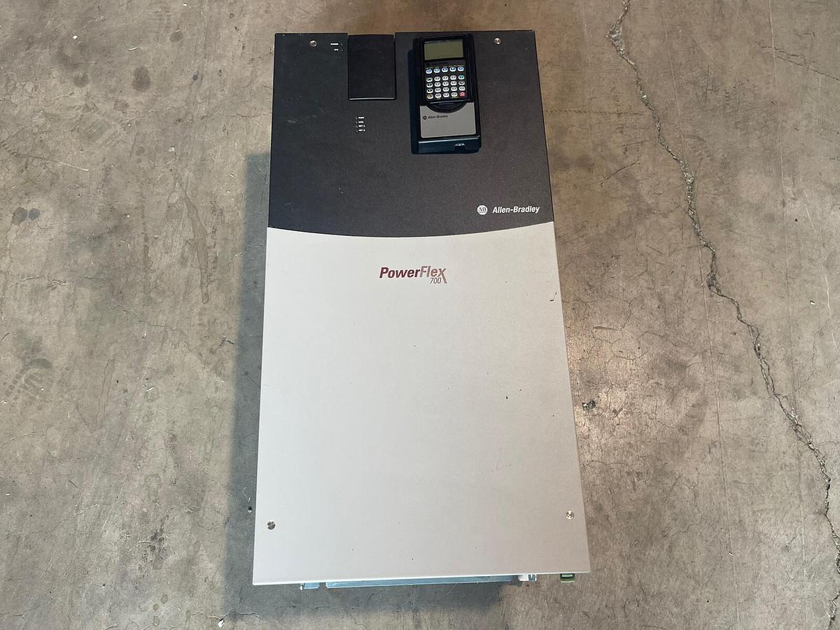 Used Allen Bradley 20BR180A0QYNAND0 SERIES B POWERFLEX 700 DRIVE VFD 150 HP S-153