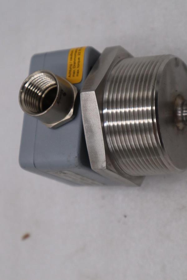 BARKSDALE UNS2000-VA/T2NPT-KL6C LEVEL SWITCH MULTI-LEVEL 2SWITCH - STOCK GF394