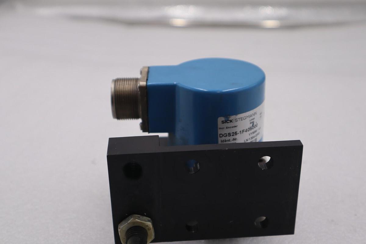 Used SICK STEGMANN DGS25-1F405000 INCREMENTAL ENCODER STOCK #K-1035A