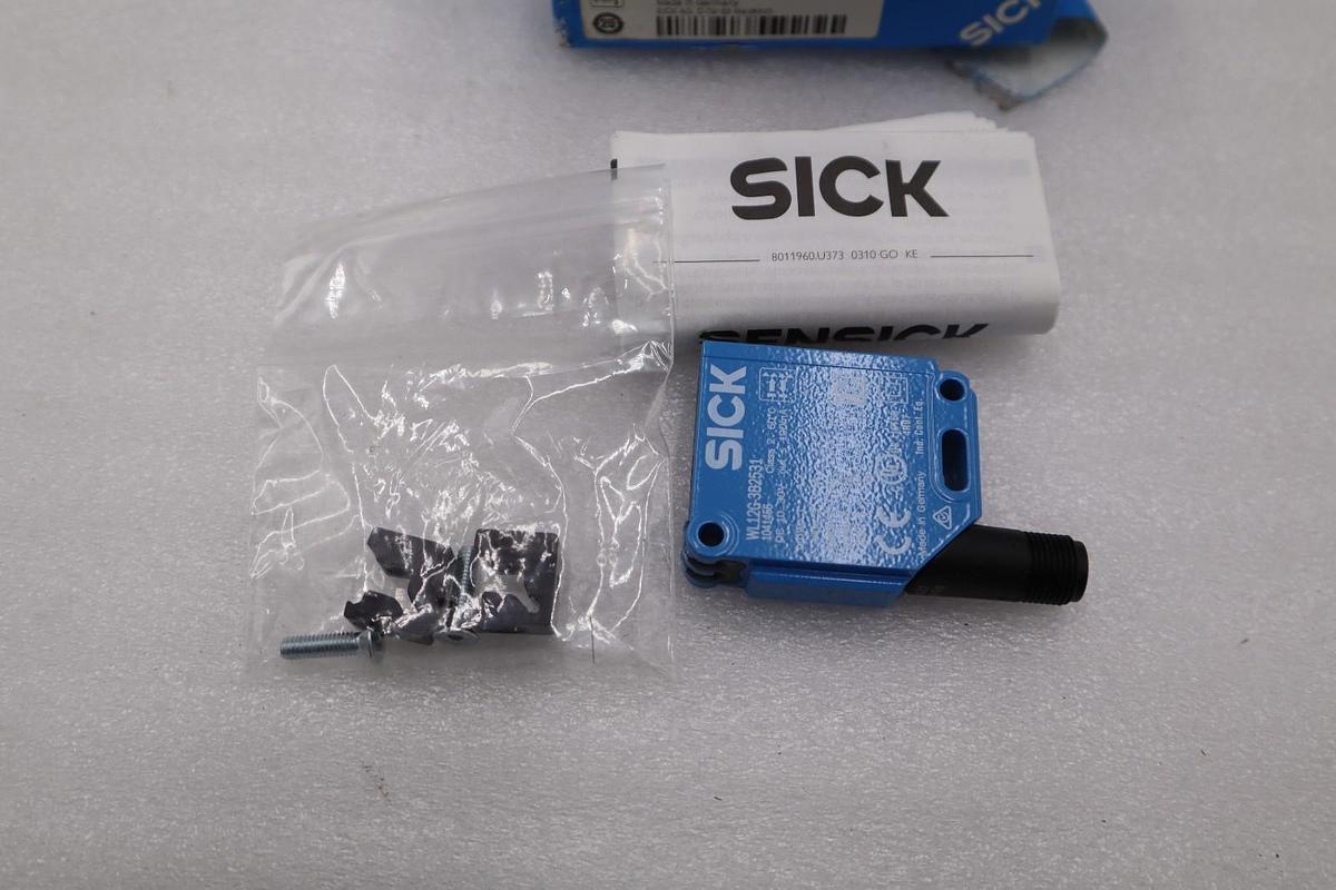 NEW IN BOX SICK D-79183/ WL12G-3B2531 Scanner Red Light STOCK H712A