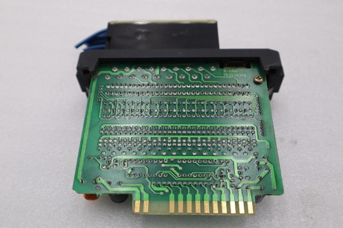 Used GE FANUC IC610MDL107B SINK LOAD INPUT MODULE 24VDC 16 Circuits STOCK L-574C