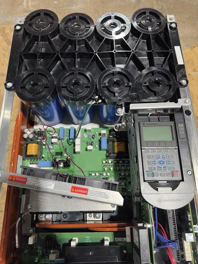 Used ALLEN BRADLEY 20GWANC415AN6VNHN8-RW AC DRIVE LIQUID COOLED 3 PHASE OUTPUT #S682