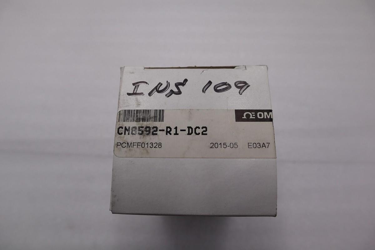 Used NEW OPEN BOX OMEGA PROCESS CONTROLLERS CN8592-R1-DC2 STOCK 4609
