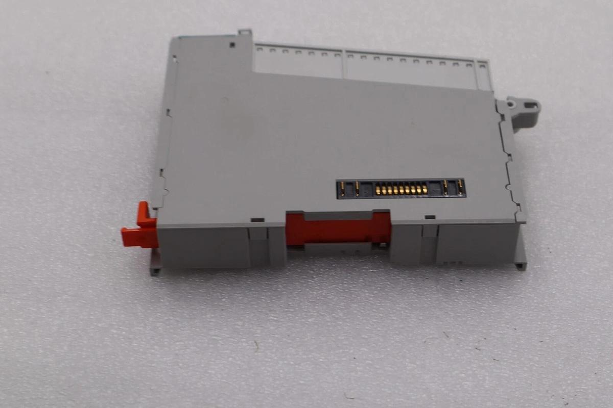 NEW Allen-Bradley 5069-OB8 24VDC 8 Channel I/O Module STOCK L-685 889508141626