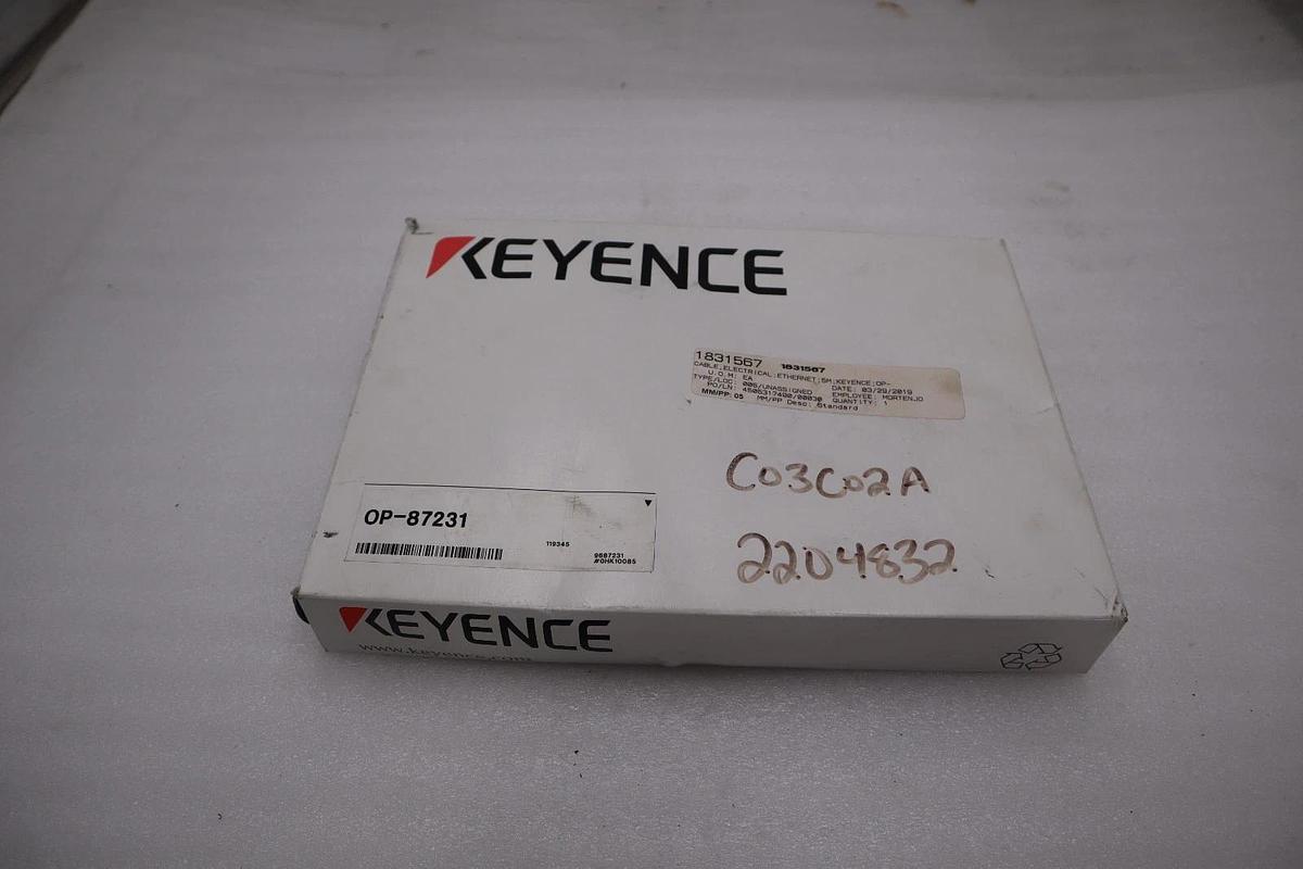 New Keyence OP-87231 ETHERNET CABLE NFPA79 COMPATIBLE M12 MALE 4 PIN STK H649A