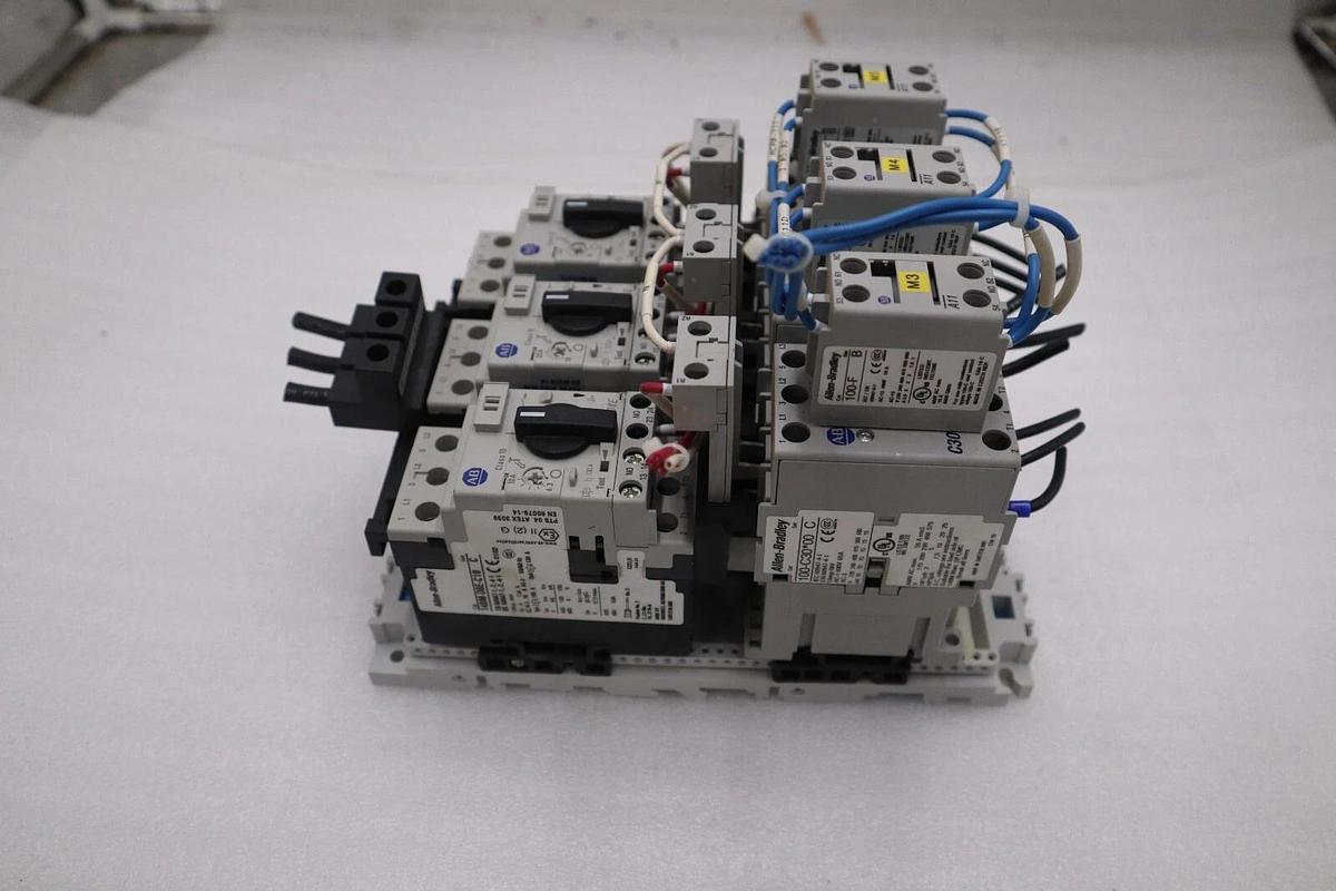 Used ALLEN BRADLEY 140M-D8E-C10 CIRCUIT BREAKER WITH 100-C30*00 CONTACTOR #4822-A