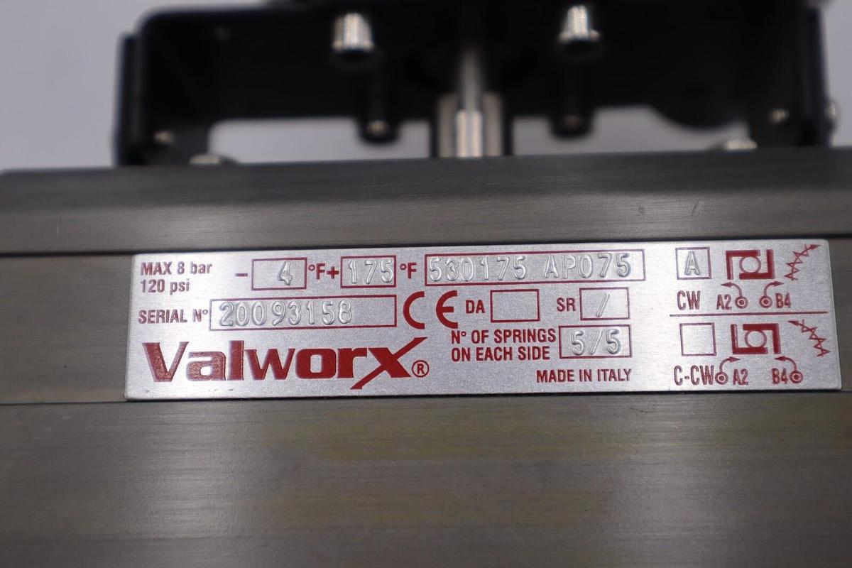 Used VALWORX 530175 AP075 PNEUMATIC ACTUATOR W/ 529102A SOLENOID 529910A VALVE #008-A
