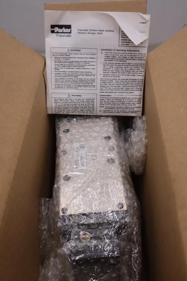 Parker H4119BGA53A Pneumatic Valve 150 PSI 120V - STOCK GF304
