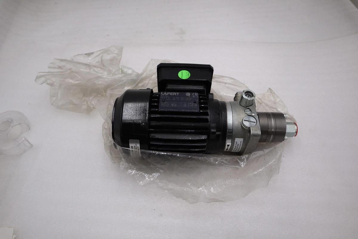 NEW OPEN BOX LAFERT ST56S2 0.18HP Electric Motor H432