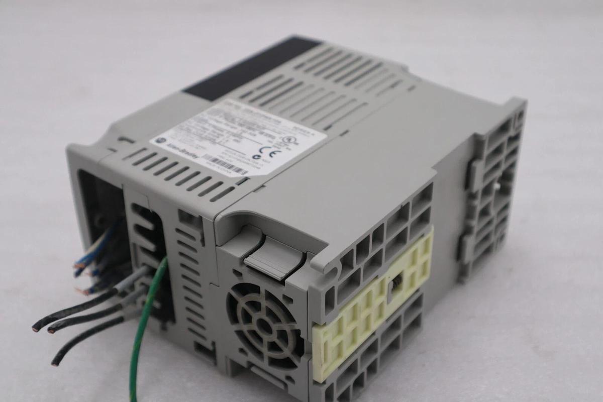 Used ALLEN BRADLEY 22A-D1P4N104 SER. A ADJUSTABLE FREQUENCY AC DRIVE  STOCK L-160-A