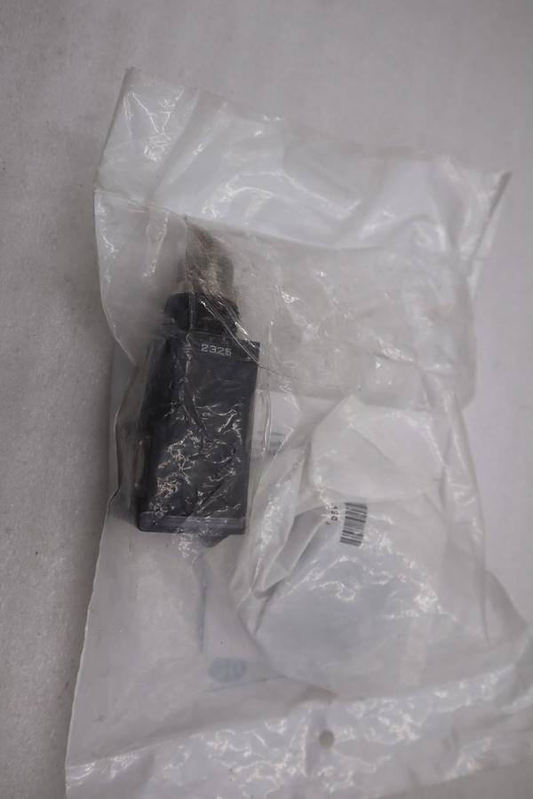 AB ALLEN BRADLEY 42GRP-9043-QD PHOTOSWITCH DEFFUSE SENSOR NEW STK 1870CC