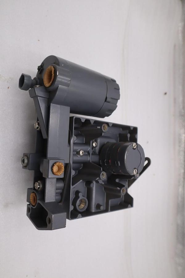 Used METSO NE724/S1-CE01 ELECTRO-PNEUMATIC VALVE POSITIONER NEW UNIT STOCK CC162