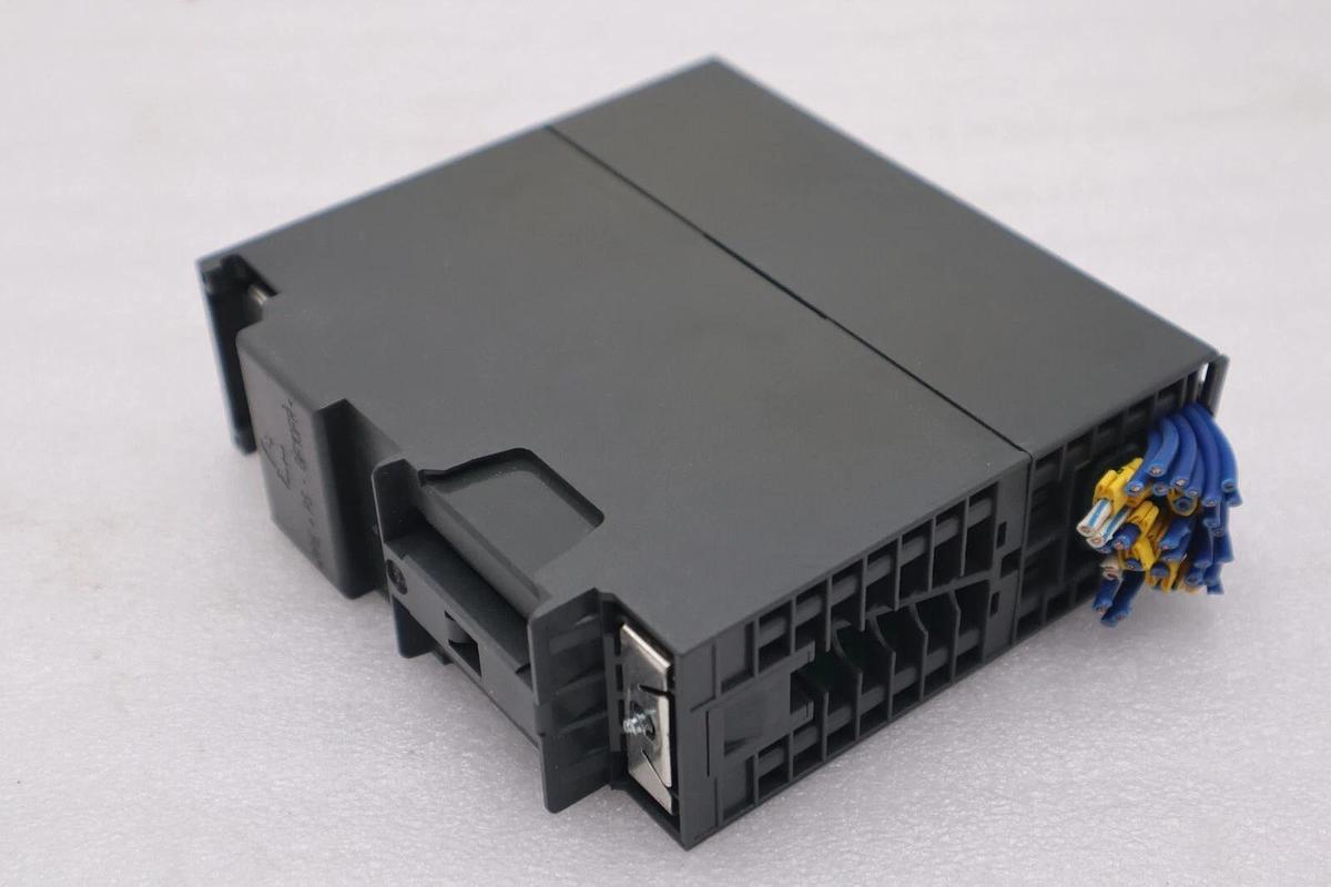 Used Siemens 6ES7 321-1BL00-0AA0 Simatic 7 SM321 Module STOCK K-3926