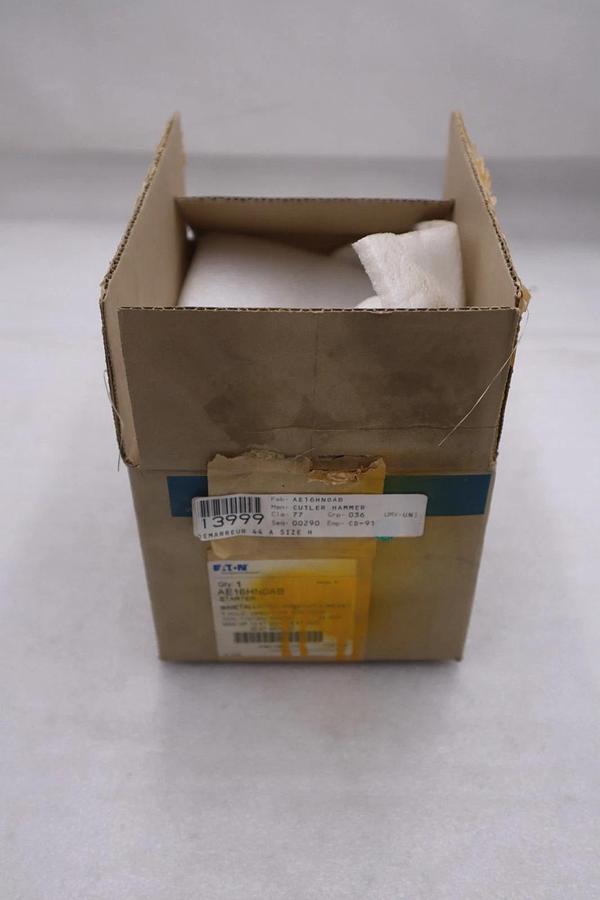 NEW OPEN BOX Eaton AE16HN0AB Starter 110/120 VAC V Coil 3 Poles STK GF866