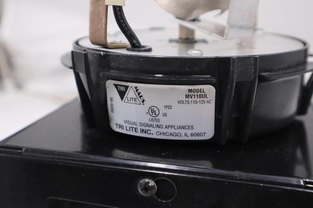 TRI LITE MV110UL STACK LIGHT APPLICATION SIGNAL - SURPLUS NEVER USED #H1091