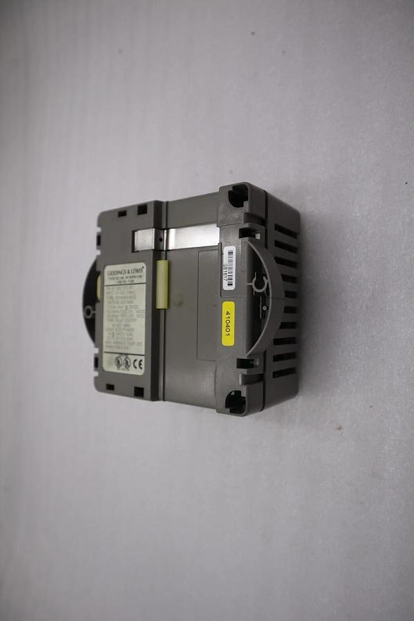 Used Giddings & Lewis M.1300.7372 R1 Input Module 24VDC SINK/SOURCE STOCK 5179A