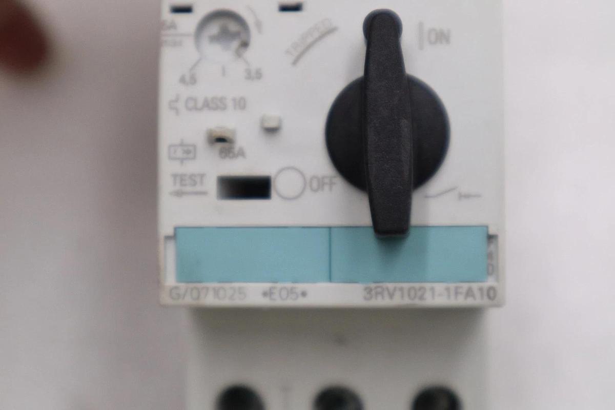 Used SIEMENS 3RV1021-1FA10 3.5-5A MOTOR STARTER STOCK H1830