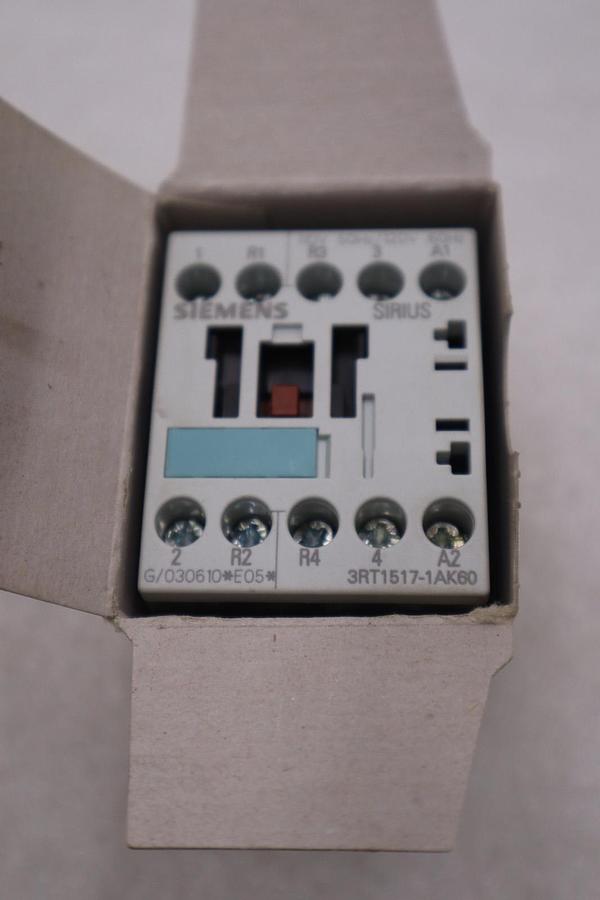 Used SIEMENS 3RT1517-1AK60 STOCK #L-248B