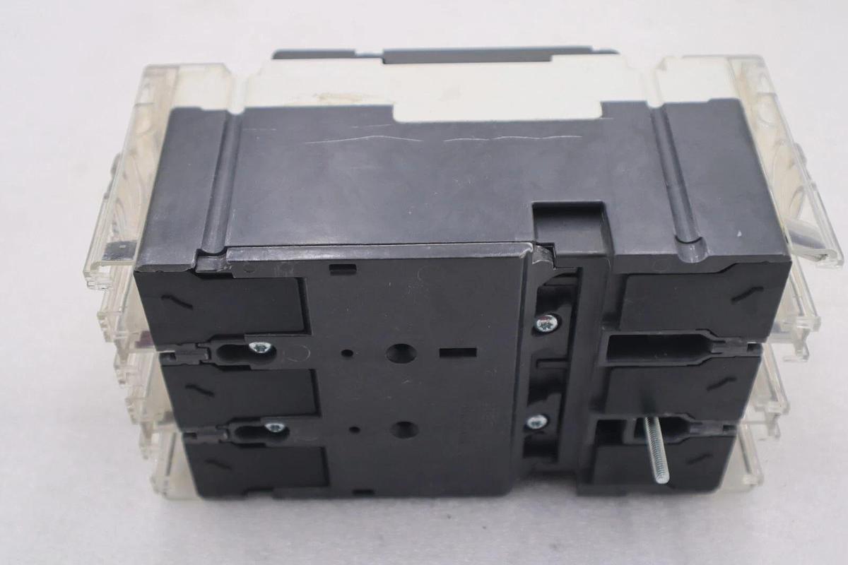 Used SIEMENS 3VL1110-2KE30-0AA0 CIRCUIT BREAKER 100A STOCK 3310