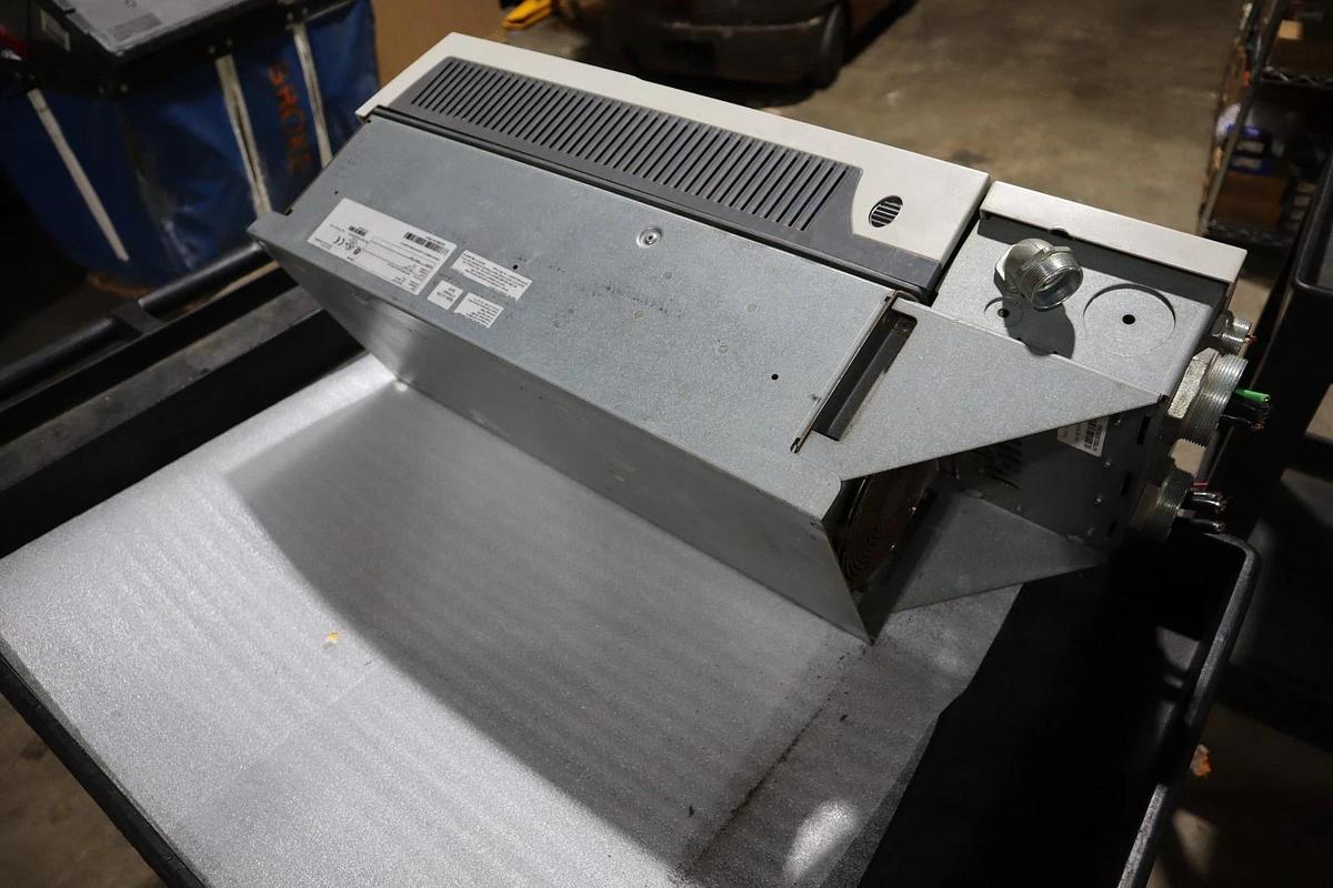 Used ABB ACH550-UH-125A-4 AC DRIVE 550 SERIES 3 PHASE 380-480 V AC STOCK S684