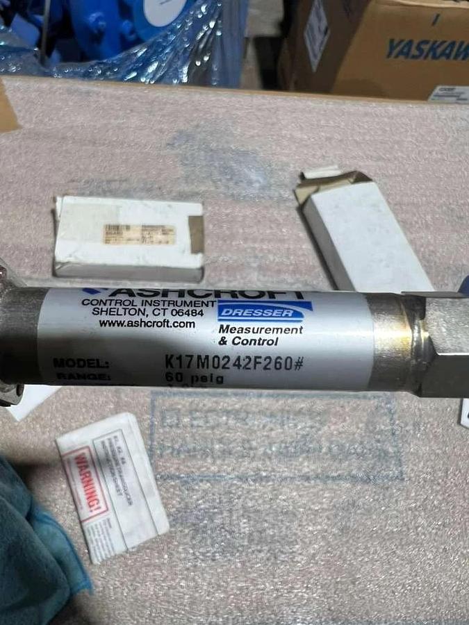 NEW OPEN BOX Ashcroft ASH-K1-7-M02-42-F2 Transducer STK L708CC